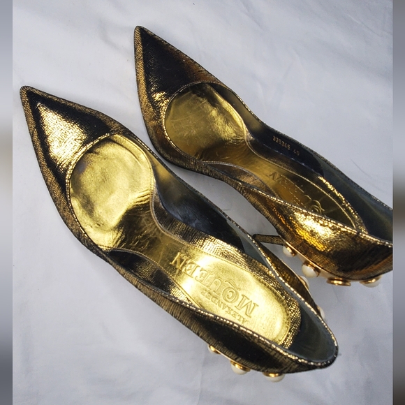Alexander McQueen Size 40 Gold Metallic Pointed Toe Heels - Picture 5 of 12